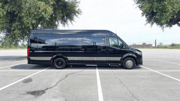 ontario wine tour sprinter van rental