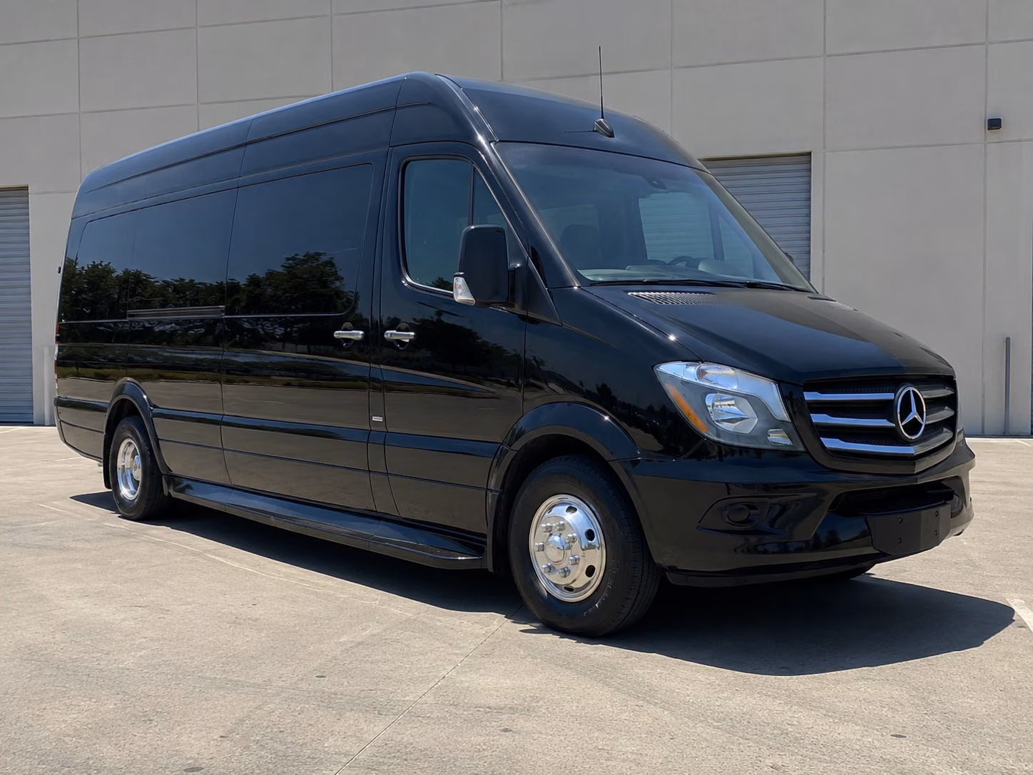 riverside 18 passenger sprinter van